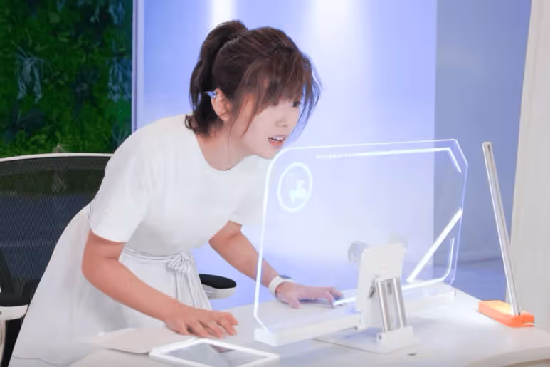 27歲TVB小花曝光女兒正面萌樣！曬與老公合照！激動：晚晚給我按摩