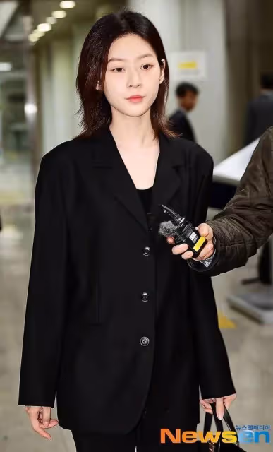 韓國知名女星現狀公開，她靠兼職教授表演課程謀生，渴望重新復出