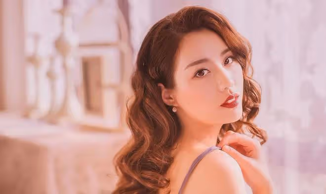 故事：那年夏天，意外救下漂亮老闆娘，她主動對我表白了