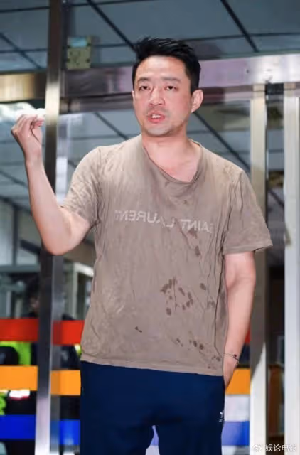汪小菲舉報前妻沒成功，筆錄沒做完就走了，張蘭擔心兒子為其發聲