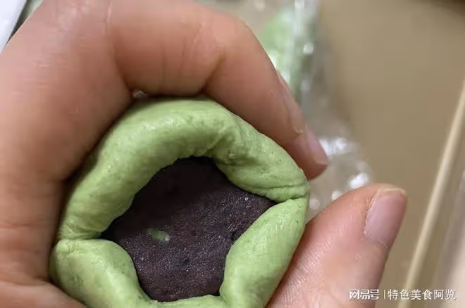 老媽做了半輩子的青團配方!隔夜不硬不裂,附自製紅豆沙做法~