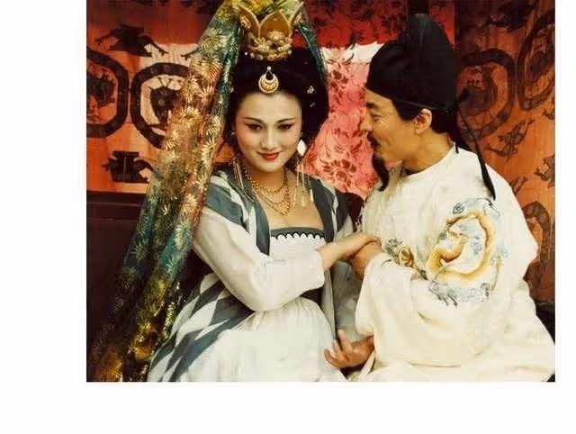 她是「最美楊貴妃」，16歲因太漂亮險些被削鼻，今55歲仍美貌依舊