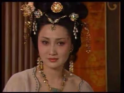 她是「最美楊貴妃」，16歲因太漂亮險些被削鼻，今55歲仍美貌依舊