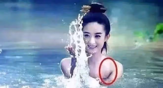 笑到胃痛的穿幫鏡頭:火鳳凰們我忍了,趙麗穎無意間露了啥?