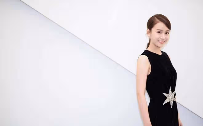 《北轍南轅》里的馮希私下穿搭也很有女人味,讓人保護欲爆棚