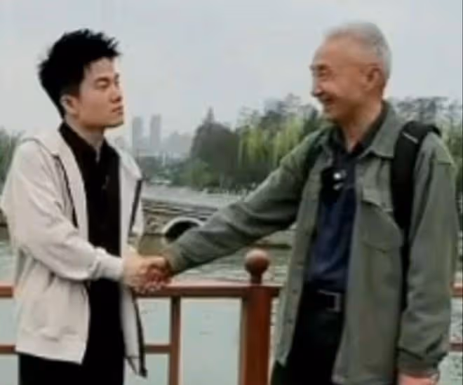 笑死!戴建業想讓董宇輝當武漢女婿,在線呼喚李廳長安排找翠花!