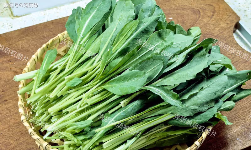 春天，這菜使勁吃，一養肝，二抗菌，三降火，四強免疫，別不懂吃
