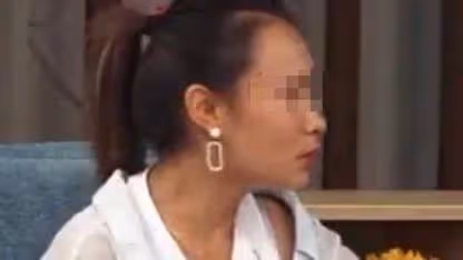 結婚三年拒不生娃，妻子要詩和遠方，丈夫：有7套房，不生就離婚