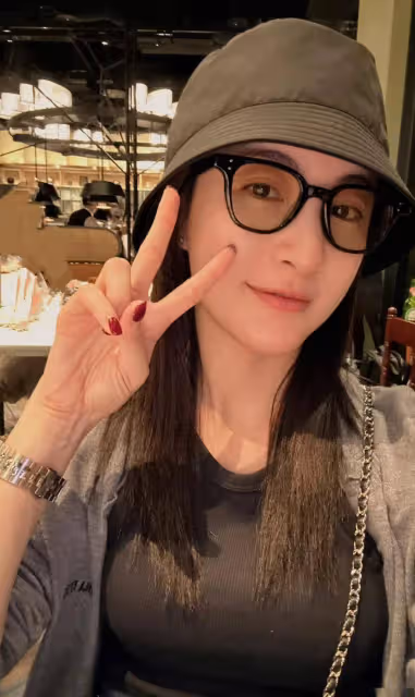 TVB視後林夏薇高調分享喜訊,與大十多歲富貴老公結婚近十年未育
