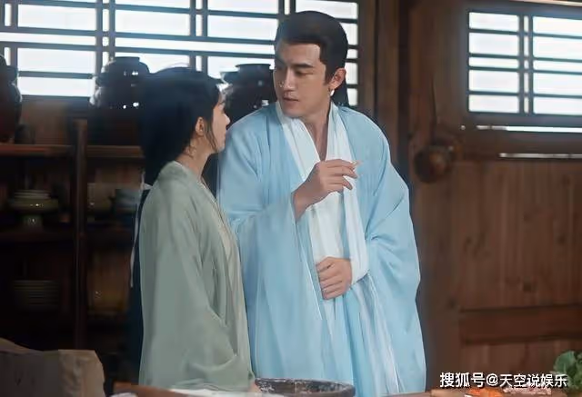 《與鳳行》情不知所起,沈璃用實力證明,臉紅也會被具象化