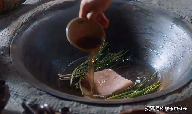 《與鳳行》看了趙麗穎的吃戲,才懂古裝劇為何會成她的統治區