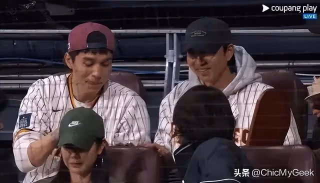 孔劉、李棟旭、玄彬、孫藝珍同框!還兩兩穿情侶裝!