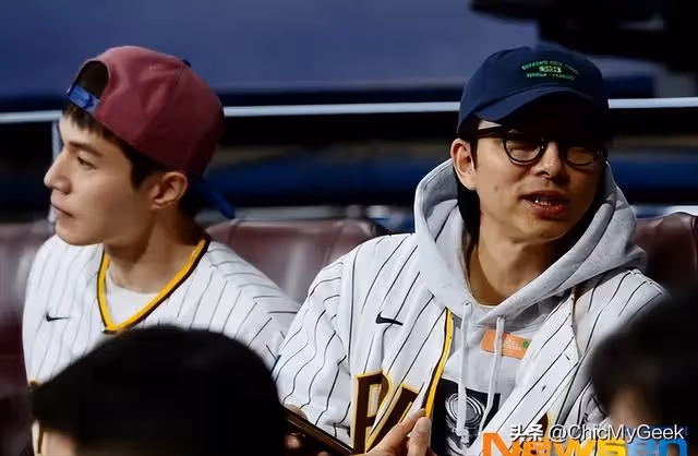 孔劉、李棟旭、玄彬、孫藝珍同框!還兩兩穿情侶裝!