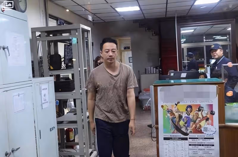 汪小菲警局報案視頻曝光！控訴大S非法拘禁其家人，濫用藥物！