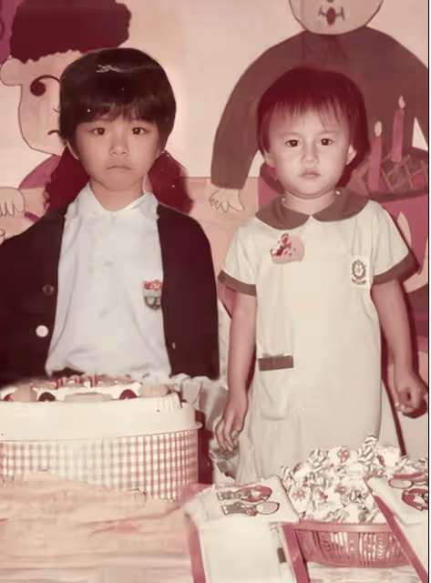 42歲TVB女星當街拍親熱戲!大5歲老公直言:不要似《婚後事》太激