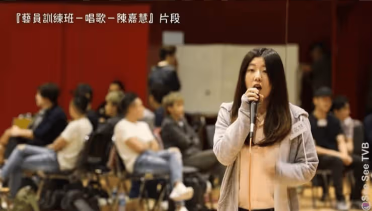 27歲TVB女星大曬女兒出生照！感激老公照顧：晚晚給我按摩