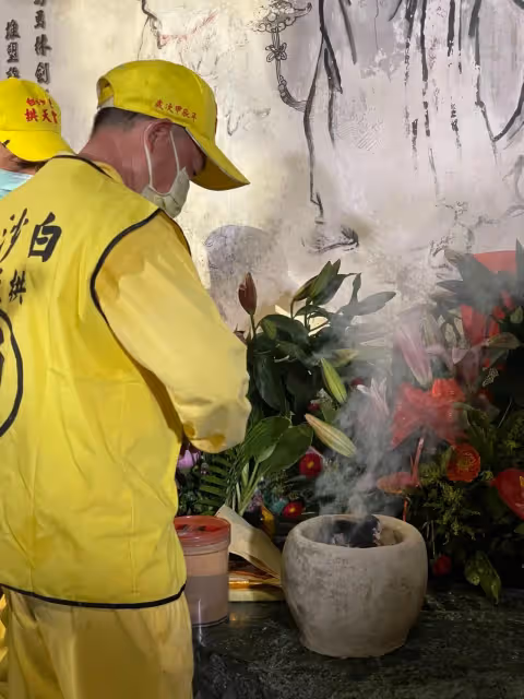 白沙屯媽祖要回家了！凌晨「進火」後起駕　32小時急行軍返苗栗