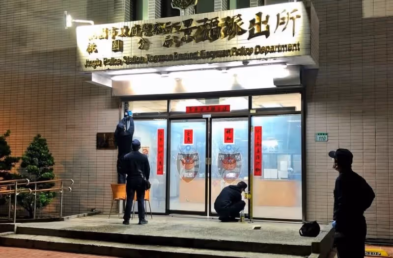 警匪槍戰｜他跳針5次狂轟「警吃案」：媽媽跪求也不給