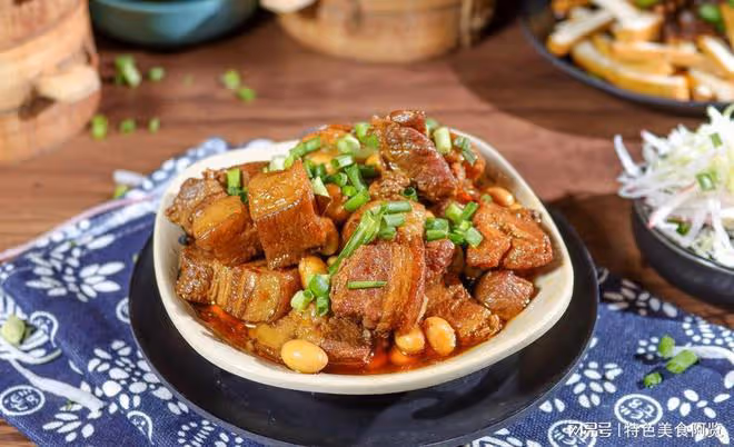 香氣四溢,口感酥爛的豆乾燒肉,讓你回味無窮