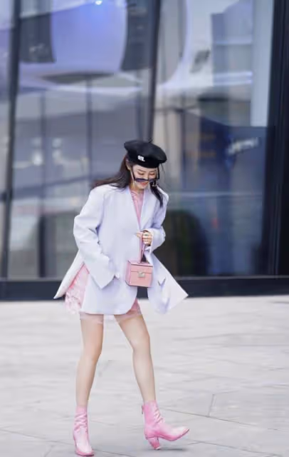 成時尚女性優雅減齡風格穿搭,展現不一樣的女人味兒