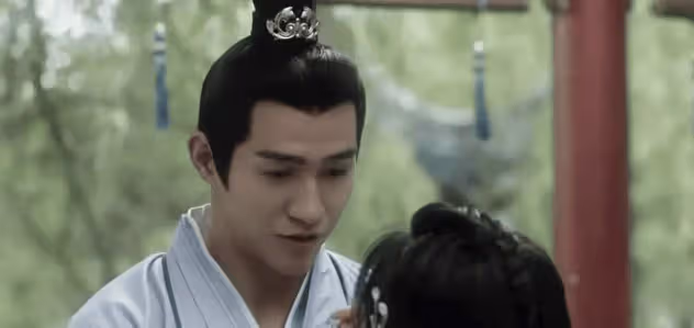 《與鳳行》里的最美女配,長著一張徐璐的臉,演技更是驚鴻一瞥