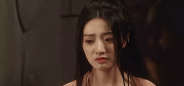 《與鳳行》里的最美女配,長著一張徐璐的臉,演技更是驚鴻一瞥