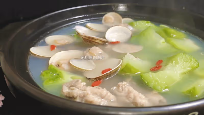 春天裡,雞湯、魚湯都不如這碗湯!多為家人煲一鍋,鮮味十足,滿口營養賽千金
