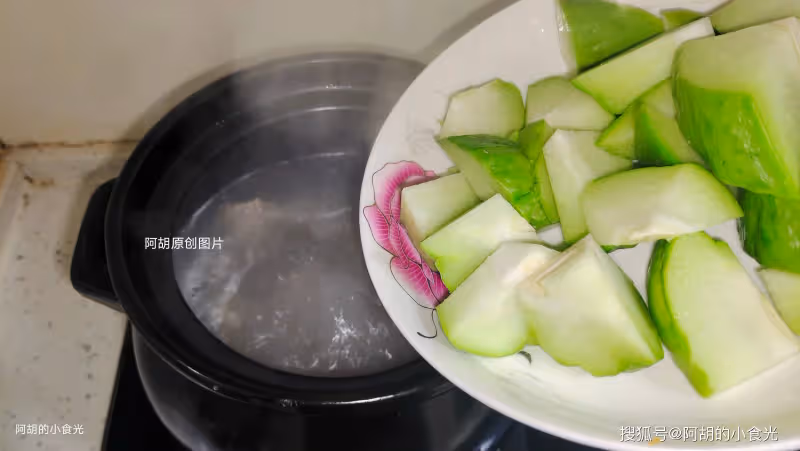 春天裡,雞湯、魚湯都不如這碗湯!多為家人煲一鍋,鮮味十足,滿口營養賽千金
