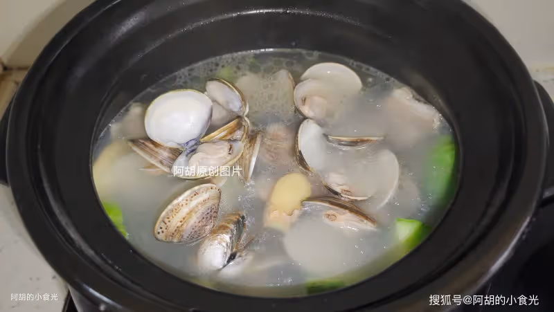 春天裡,雞湯、魚湯都不如這碗湯!多為家人煲一鍋,鮮味十足,滿口營養賽千金