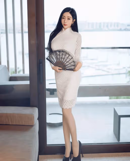 典雅蕾絲長裙,婀娜嬌媚動人魅力盡顯華麗之美!
