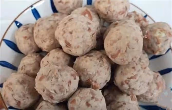正宗東北粘豆包做法來了，掌握這2個要點，豆包軟糯筋道，不塌陷