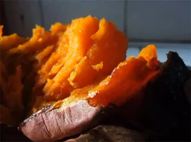 煙薯和蜜薯哪個好吃？糖心蜜薯和煙薯的區別