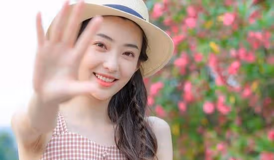 結婚4年後，妻子變成「小作精」：沒辦法，平淡的日子嫌無趣