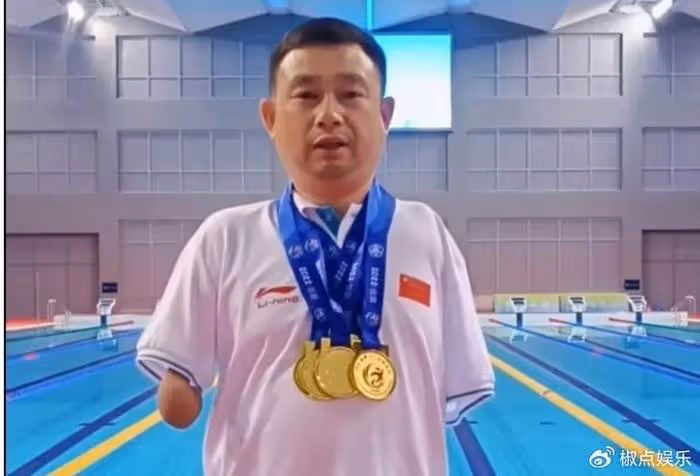 武漢無臂男子被拒後續：媒體怒批，殘聯添亂，真相曝光打臉了地鐵道歉