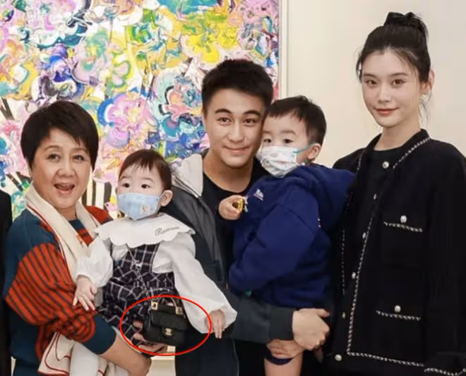 奚夢瑤4歲兒子：長得像何猷君，賭王唯一男孫，卻比不上二房孫女