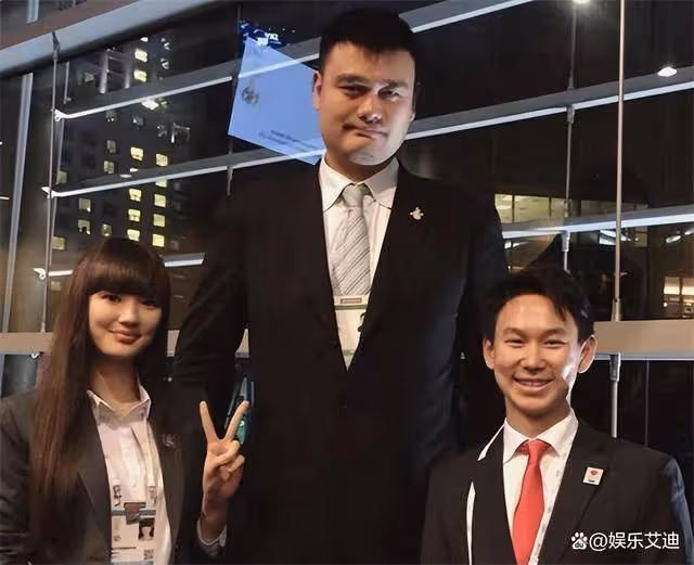 排壇女神薩賓娜：身高1米82，顏值身材完美，嫁給中東富商後退役