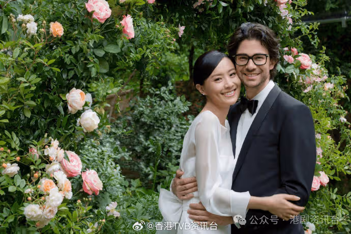 陳法拉誕第二胎火速復工首露面 雙頰圓潤開心透露B仔似自己