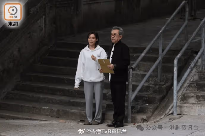 TVB視帝與小花上環拍戲被捕獲!一臉倦容驚現大肚腩