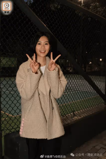 TVB視帝與小花上環拍戲被捕獲!一臉倦容驚現大肚腩