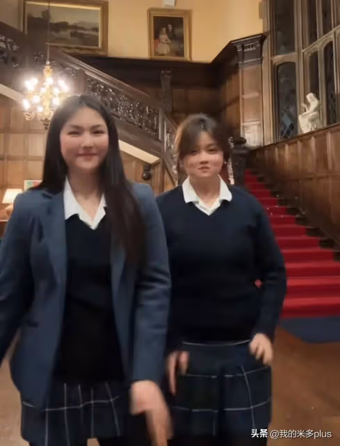 李湘女兒減肥2年後復胖,14歲王詩齡近況曝光,臉型圓潤胳膊粗壯