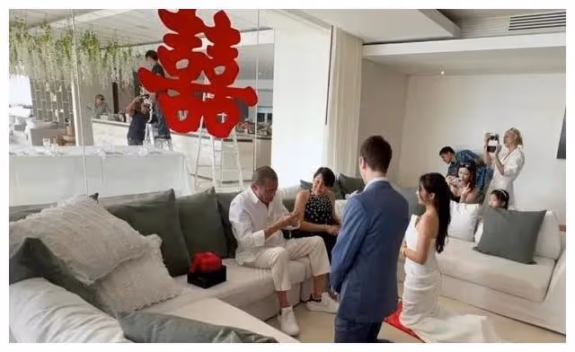 梁家輝送女兒盛大出嫁,不聲張花半億,女婿身份驚喜揭曉