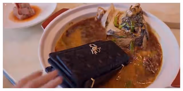 《名牌包的疑謎:顧茉莉為婆婆送禮背後的心機》