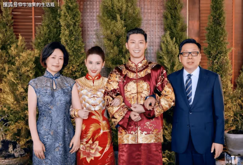 賭王女兒何超蓮婚變？和竇驍出席活動，拒絕牽手全程冷臉