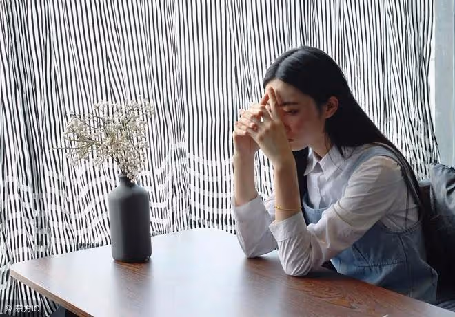 大齡剩女說:男人三十而立,你啥都沒有,誰給你的勇氣來相親