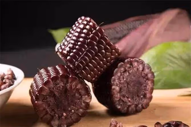 第一次見的黑玉米是轉基因食品嗎?到底吃了有啥好處?