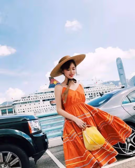 春季穿搭要靚麗，黑白灰趕緊扔掉，今年流行新潮果凍色
