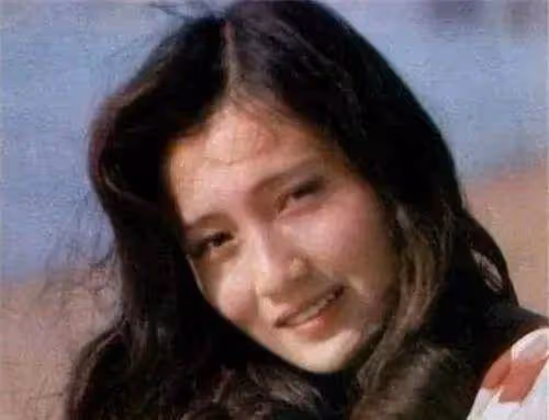被譽為80年代第一美人,因太美遭人暗算,丈夫用632封情書追她