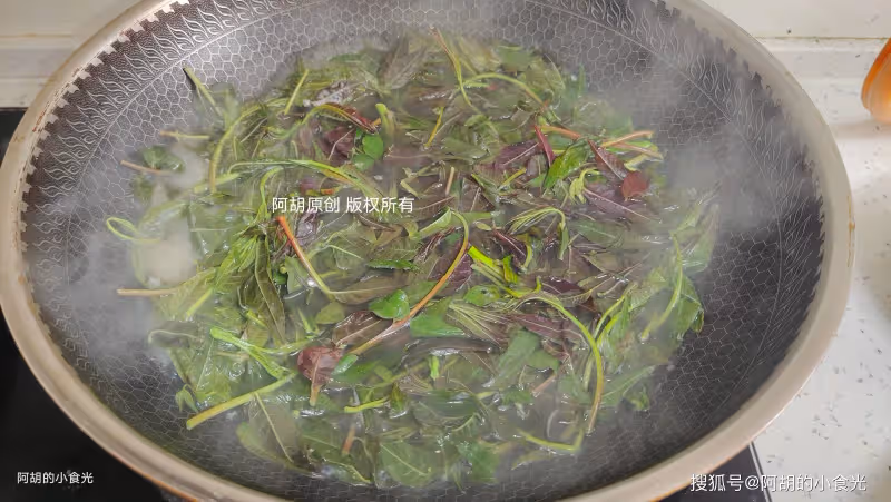 穀雨前快吃它,口口鮮嫩賽神仙!三種食材一拌,清香好營養,輕鬆下了三碗飯