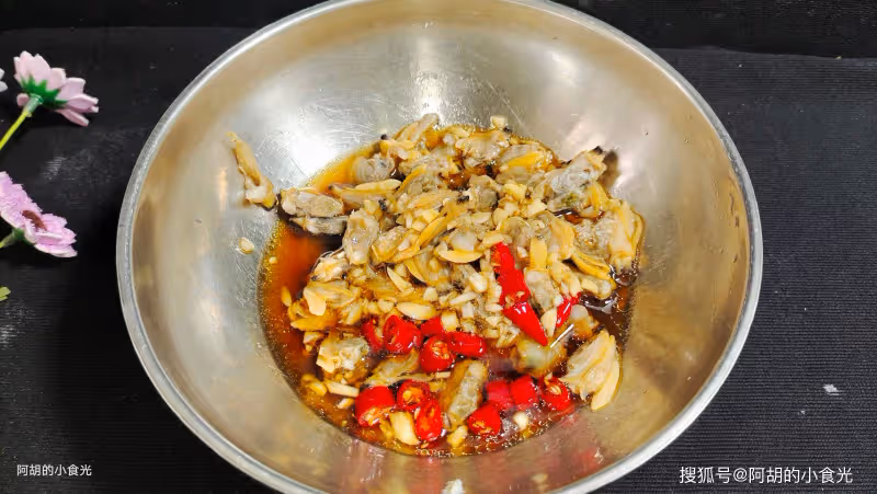 穀雨前快吃它,口口鮮嫩賽神仙!三種食材一拌,清香好營養,輕鬆下了三碗飯