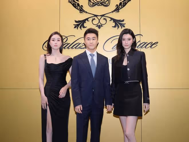 何超蓮何超瓊又同框啦,姐妹相差29歲,何超瓊越看越年輕